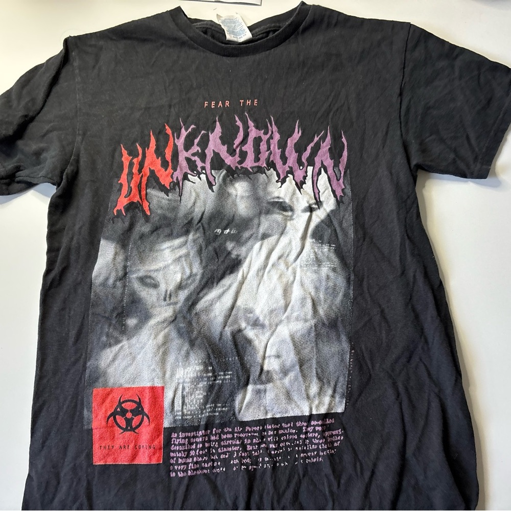 Black Alien Graphic T-Shirt